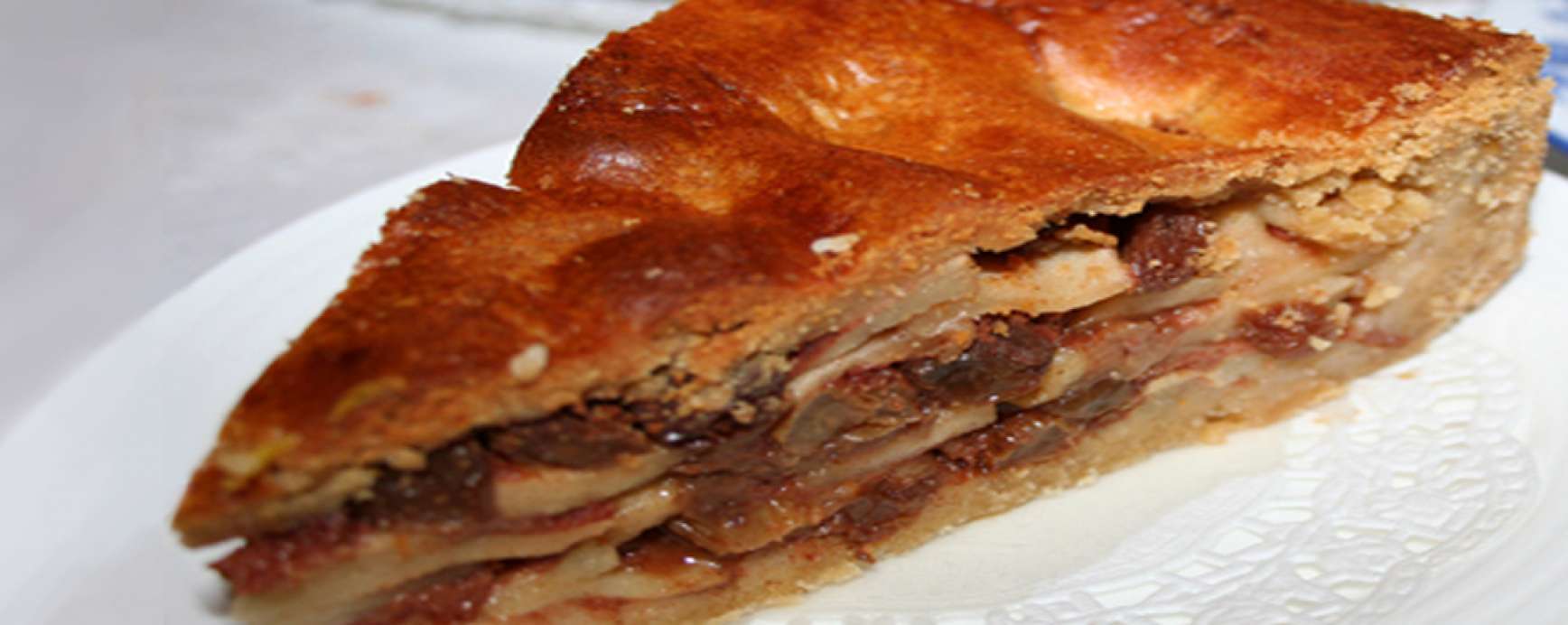 Apple pie with coconut fiber and coconut oil from Amanprana