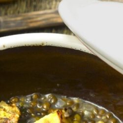 Bayerische Linsensuppe mit Seitan von Bertyn