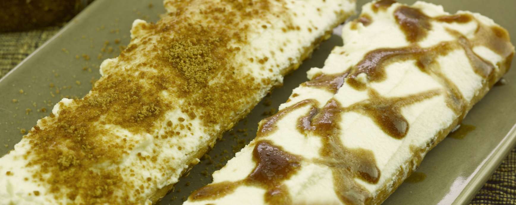 Healthy bread spread: quark & coconut blossom sugar