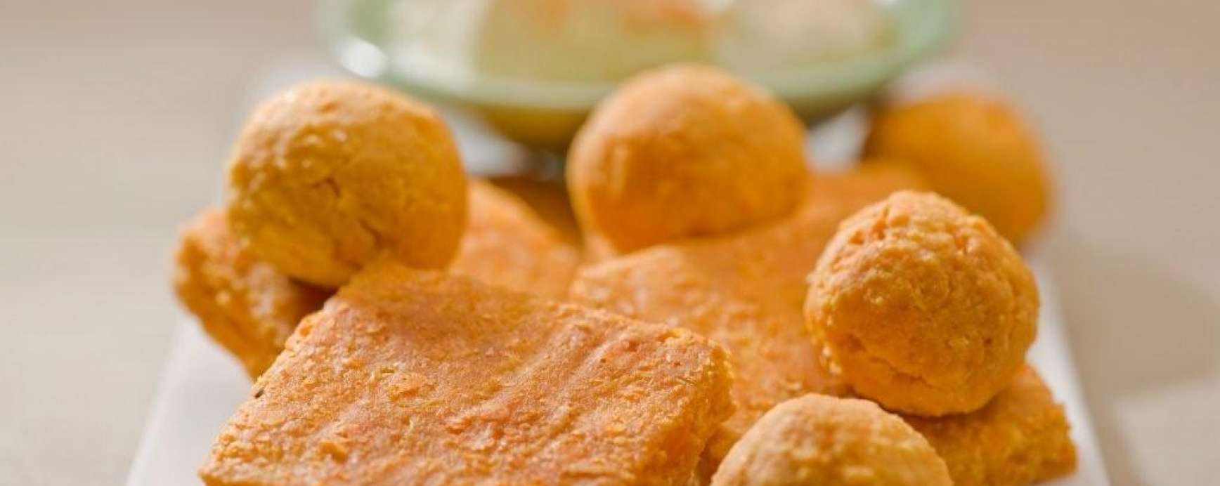 Cheese crackers as a healthy, fiber-rich snack with few calories