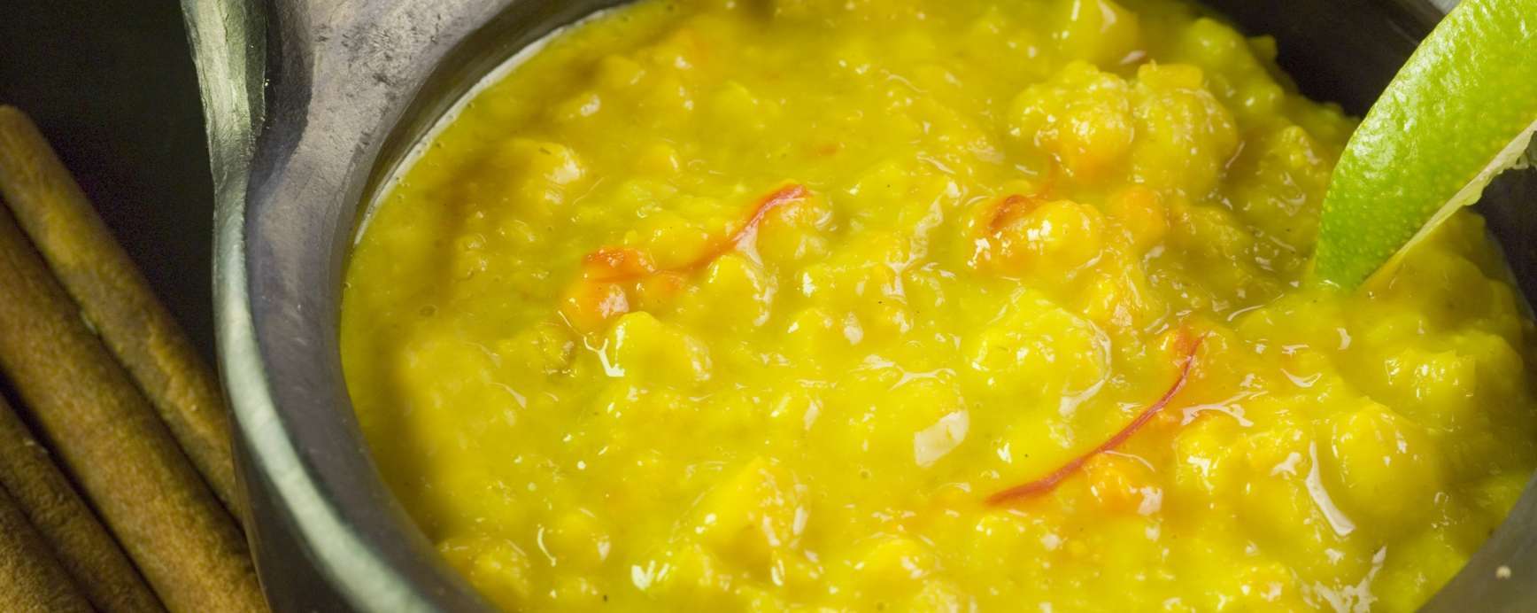 Coconut porridge for a healthy breakfast or dessert - Quickly prepared and delicious!