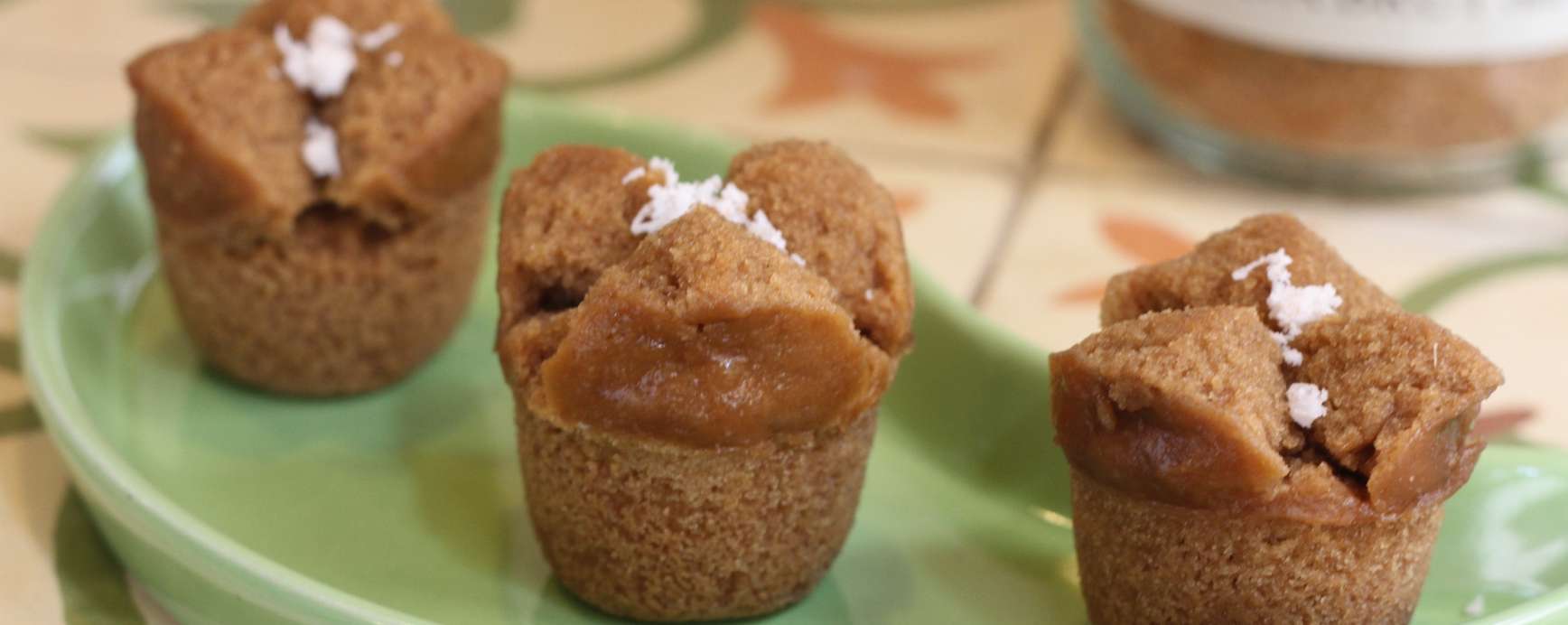 coconut cupcakes recipe for Kue Mangkuk Gula Merah