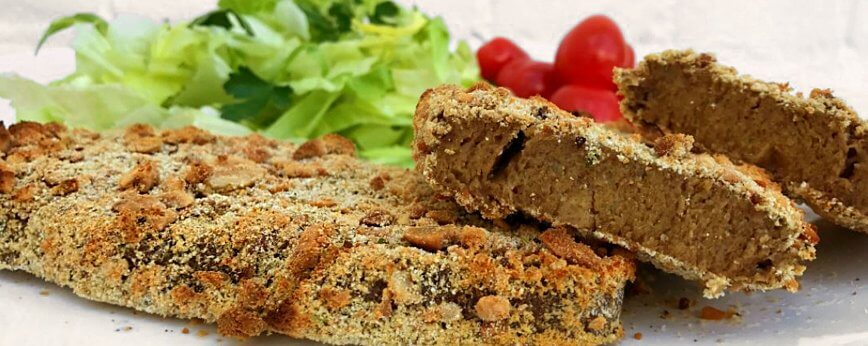 Vegetarian seitan steak with nut crumble - Amanprana