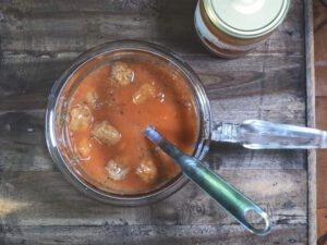 Recipe for the best tomato soup with vegan balls