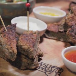 recipe for vegan apero snacks for protein-rich seitan strips ideal for apero plate